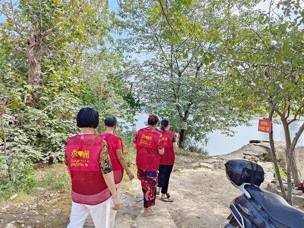 管家婆期期四肖四码中特管家,全面释义、专家解析解释与落实-警惕虚假宣传-全面释义、专家解析解释与落实